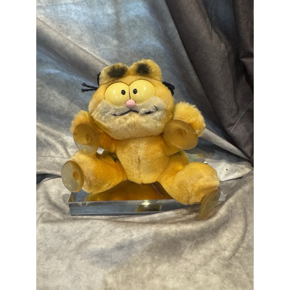 Vintage Garfield Attack Cat Plush Suction Cups for Car‎ Window 1978, 1981 Dakin